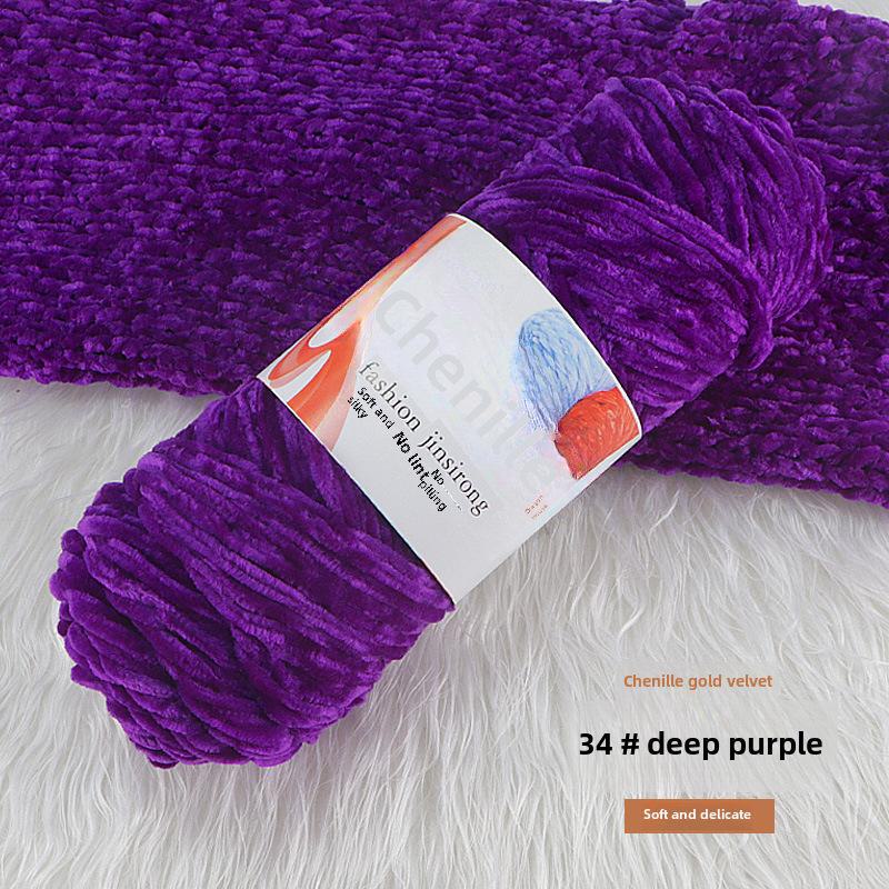 

Вязаный шарф, шапка, тапочки крючком из золотистого бархата синели, набор для самостоятельной работы из кукольной шерсти