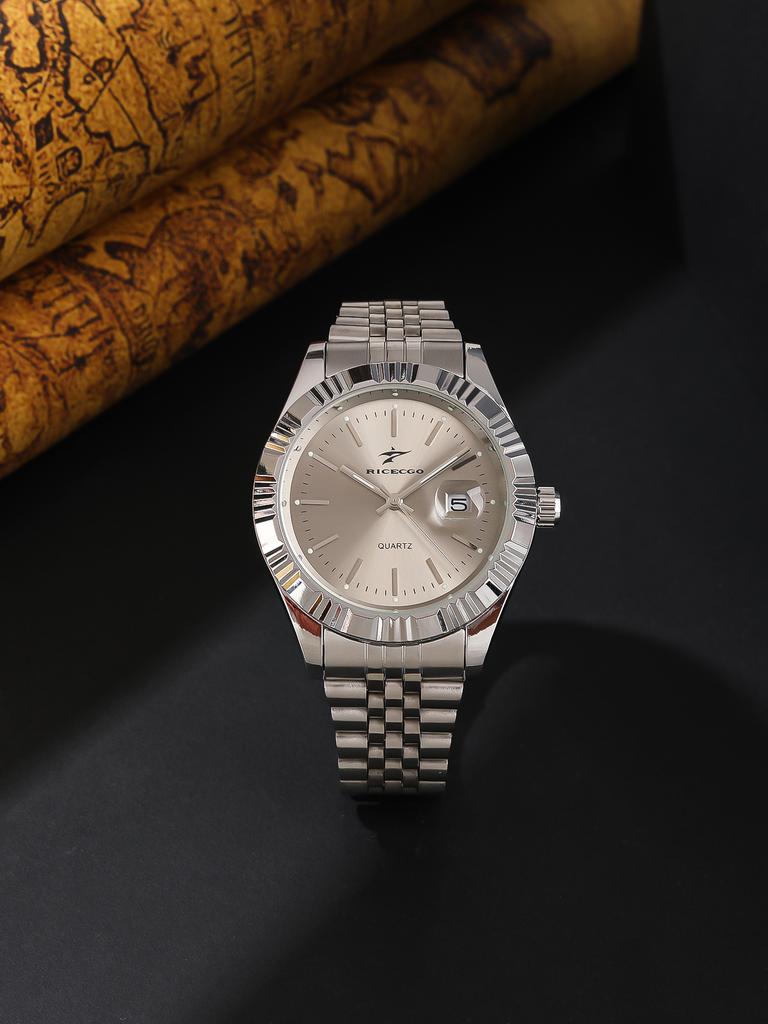 A durable stainless steel strap with a quartz movement for men's watches suitable for business leisure multiple scenarios or