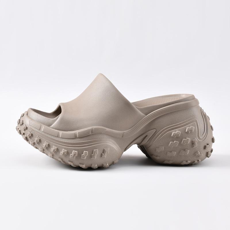 Super thick-soled outer wear eva slippers for women's summer height increase, new fashionable non-slip and deodorant soft-soled one-word slippers