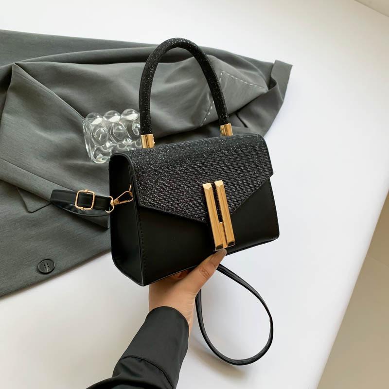 

Fashionable Retro Small Square Handbag For Women Perfect For Casual Summer Outfits In Multiple Colors чорний