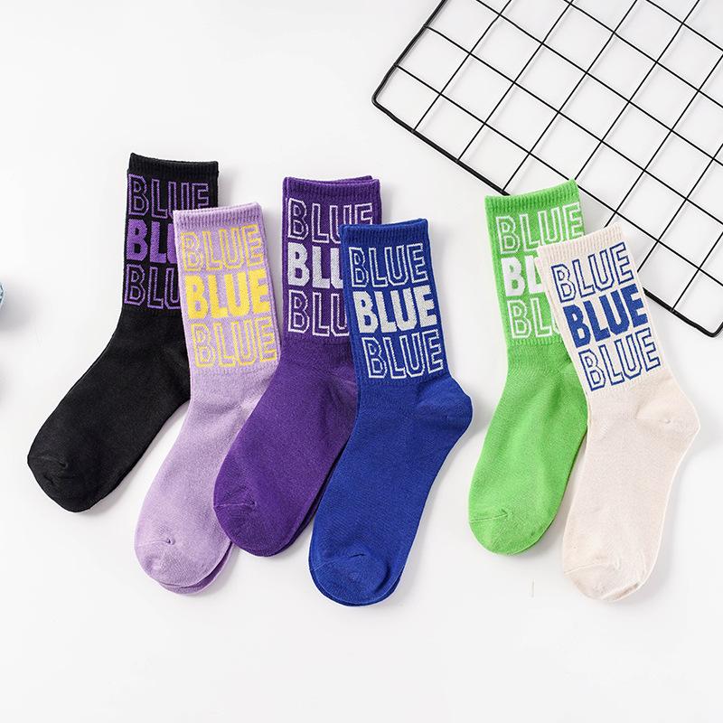 

Осенние хлопковые носки Влагоотводящие Задающие тренд спортивные носки для мужчин и женщин До середины икры Уличная одежда Универсальные Носки с надписью Хип-хоп тренд Удобные 5 Pairs