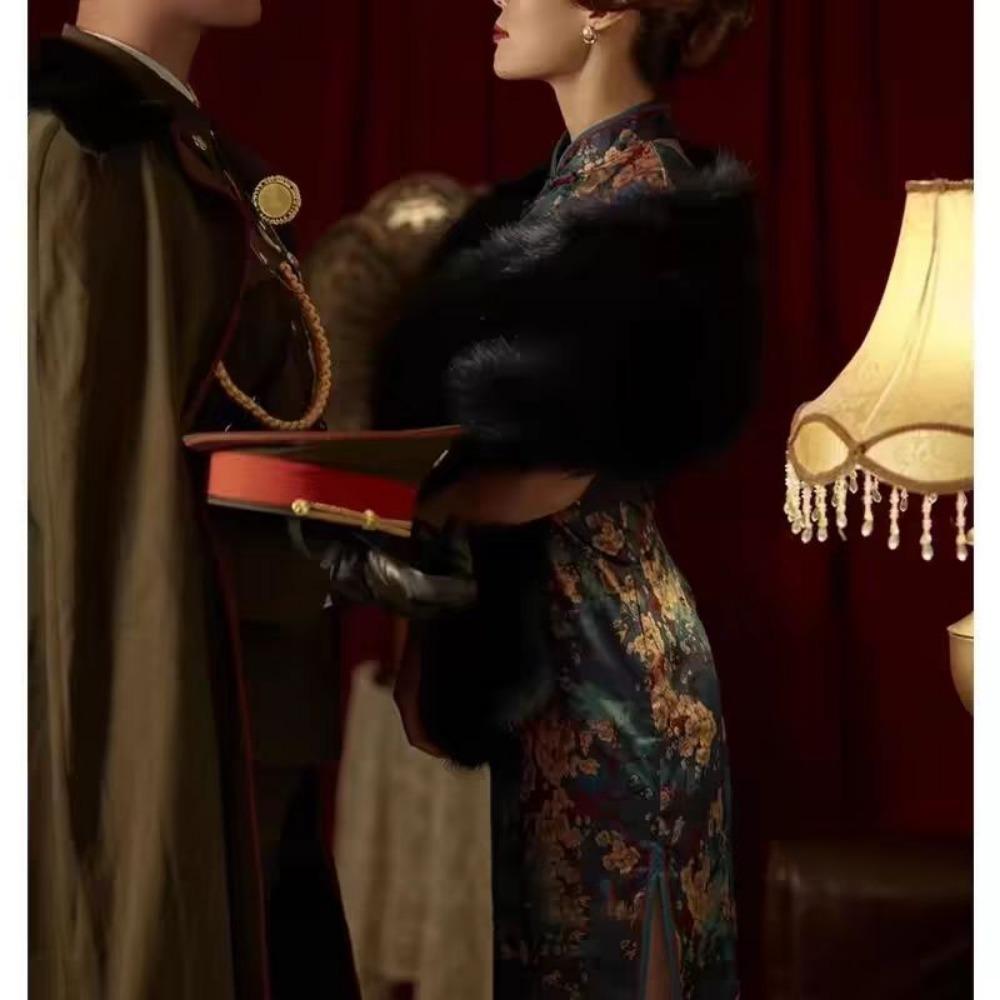 

Ципао Шаль Имитация Лисьего Меха Теплая Универсальная Шаль для Волос Жена Военачальника Плюшевый Ретро Плащ Верхний Шарф