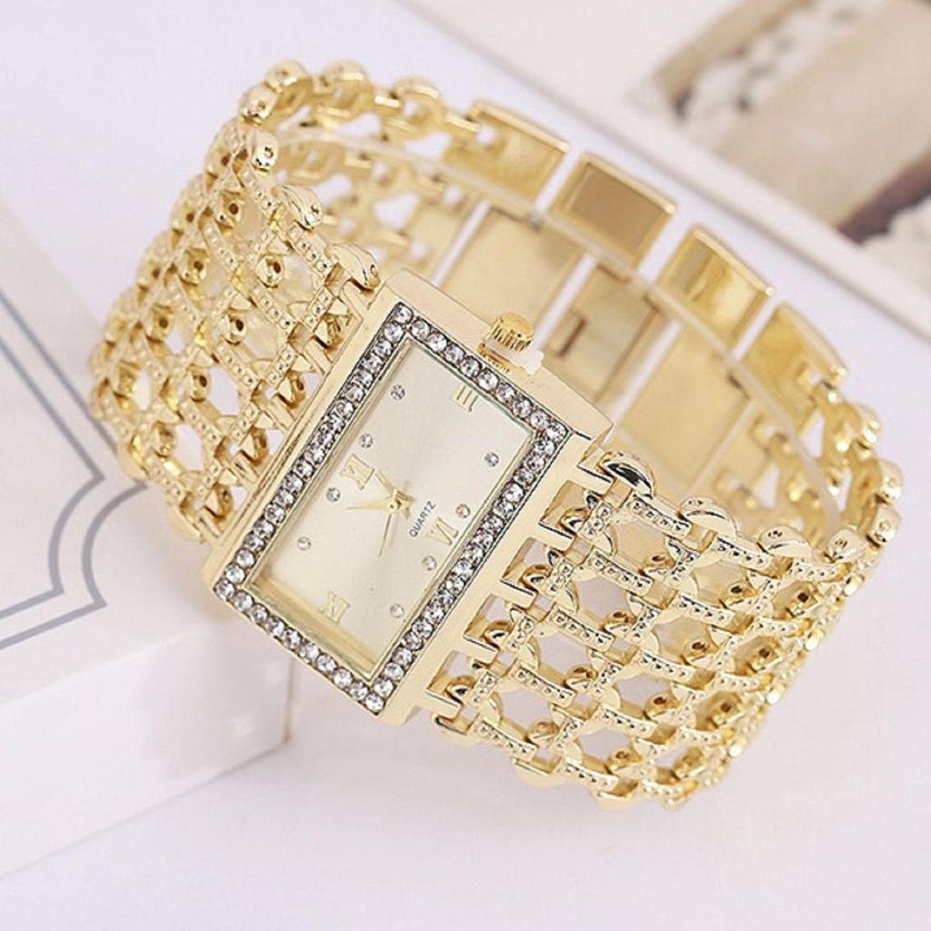 Luxury Diamond-Studded Square Ladies' Quartz Bracelet Watch