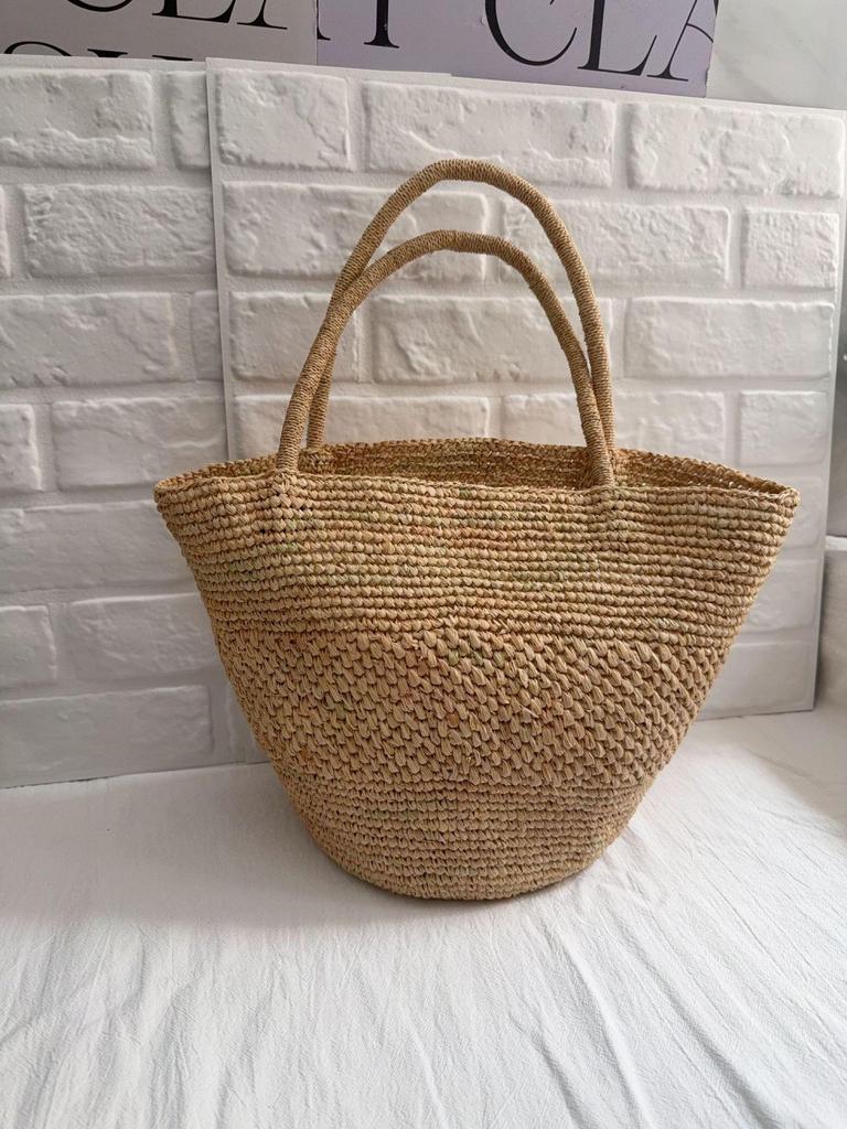 French-Style Japanese Raffia Hand-Crocheted Straw Bucket Bag for Women - Versatile Casual Single Shoulder Design.