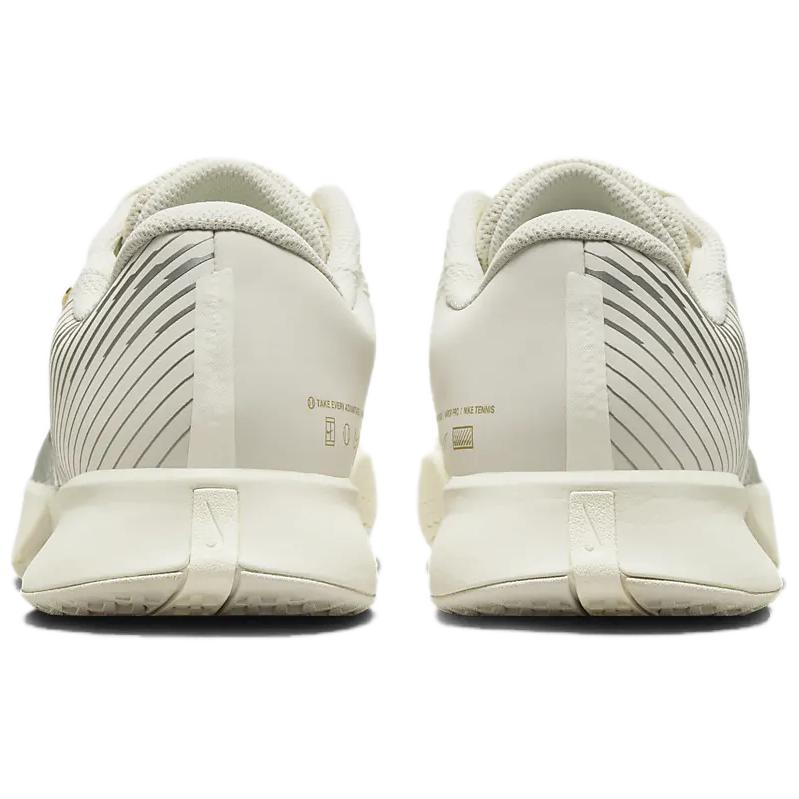 Nike Court Air Zoom Vapor Pro 2 Premium HC Gold Flair Pack Damesneakers Kremblek-elfenben Lys-orevedbrun FZ1555-100