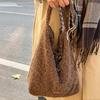 Vintage Women Handbag Women Fluffy Simple Shoulder Bag for Shopping