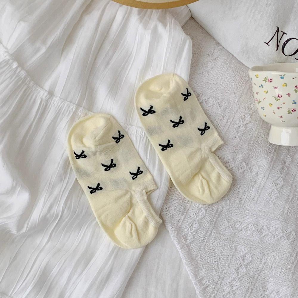 

Cotton Short Socks Breathable Heart Embroidery Socks New Thin Socks жёлтый