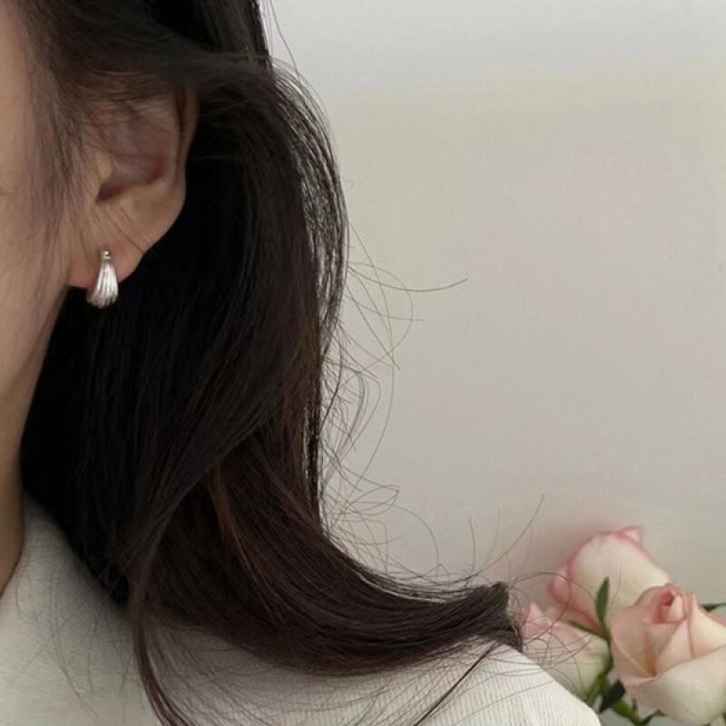 Gorgeous Shellfish Bold Earrings (2 Colors)