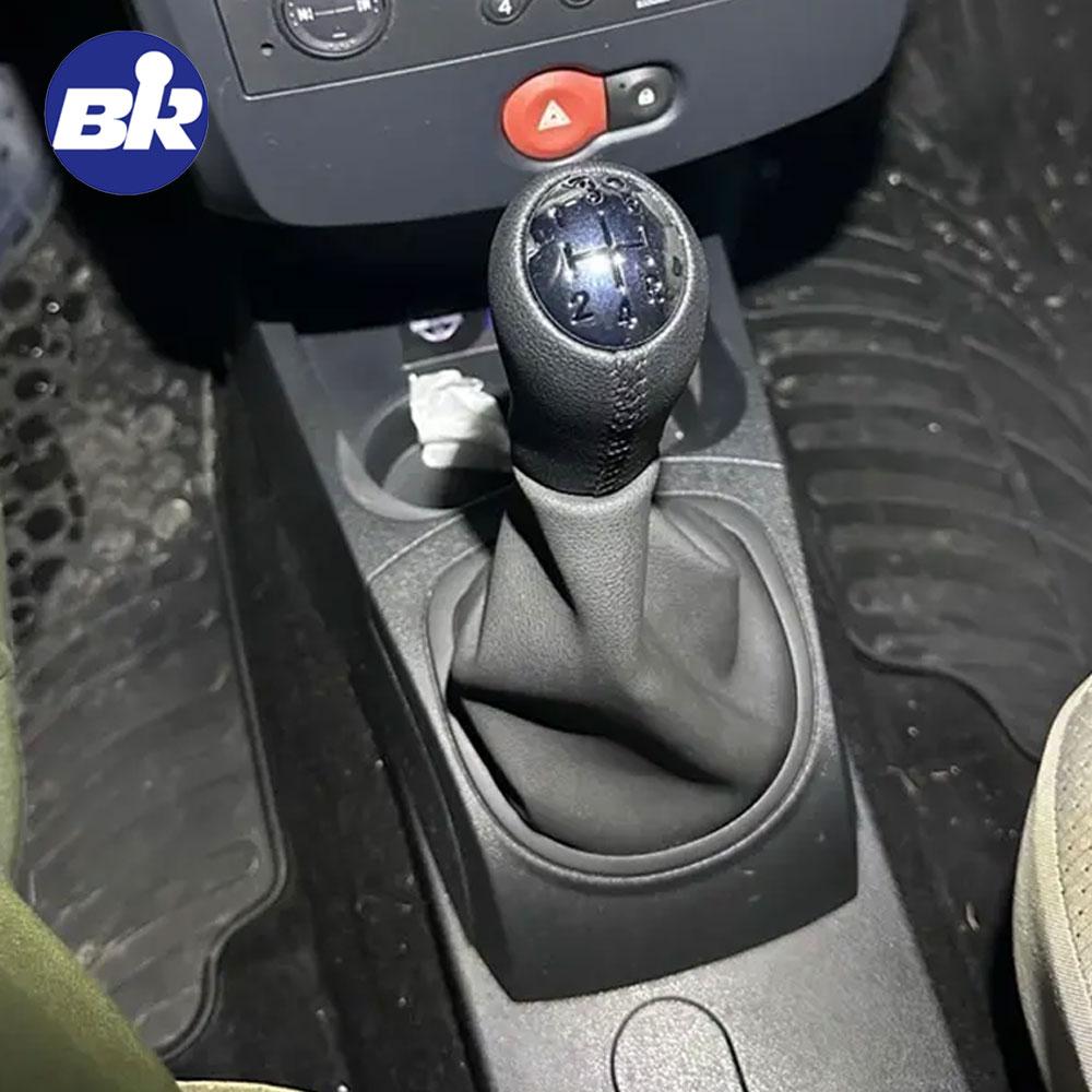 5 Speed Gear Shift Knob Stick Head Shifter Lever Handle for RENAULT Laguna Megane 2 Clio 3 Scenic 2 New Car Interior Replacement