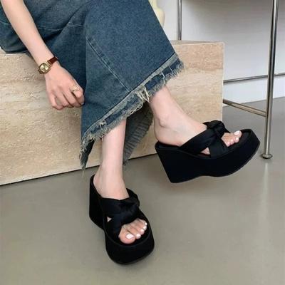 Women's Shoes 2024 Summer High Quality Open Toe Women's Slippers Solid Color Casual Outdoor Thick Sole Wedge Beach Shoes