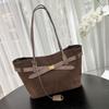 Neue High-End-Wildleder-Lederschloss-Tote-Bag, Gemüsekorb, tragbare Schulter-Umhängetasche, Damentasche
