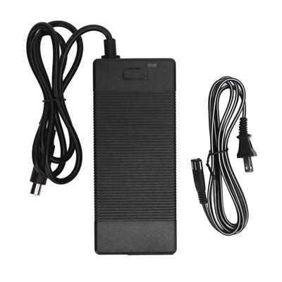 DC 42V 2A Elektroroller-Ladegerät Effiziente Wärmeableitung Schnellladung Batterie-Netzteil fo