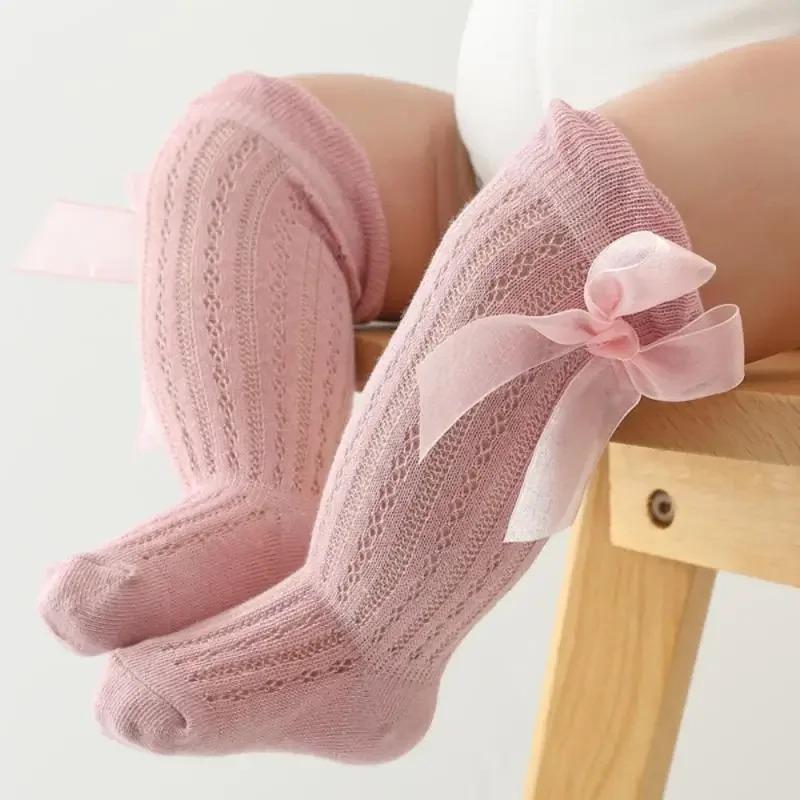 1 Paar Einfarbige Kindersocken mit Schleifen Baumwolle Babymädchen Socken Baby Kleinkind Schleife In Röhrensocken Kind Hohlstricksocke 0-2J Baby