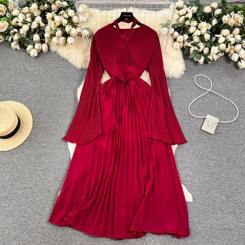 

Retro Chic Fancy Chiffon Pleated Dress Red One size