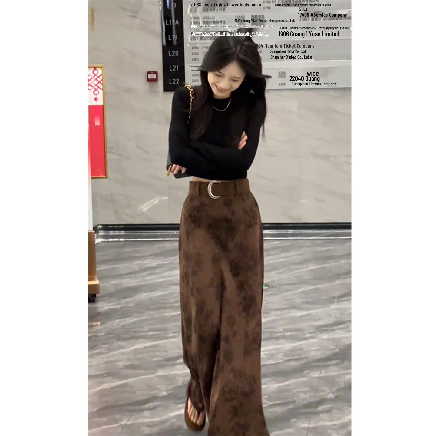 

Women s 2025 Winter Retro Floral Two-Piece Set: Open-Back Long-Sleeve Top & Skirt 3XL for 140-160 jin