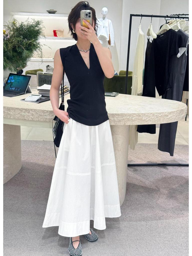 ED26 Sleeveless Black Top & White Skirt Set for Women - Summer Casual Style
