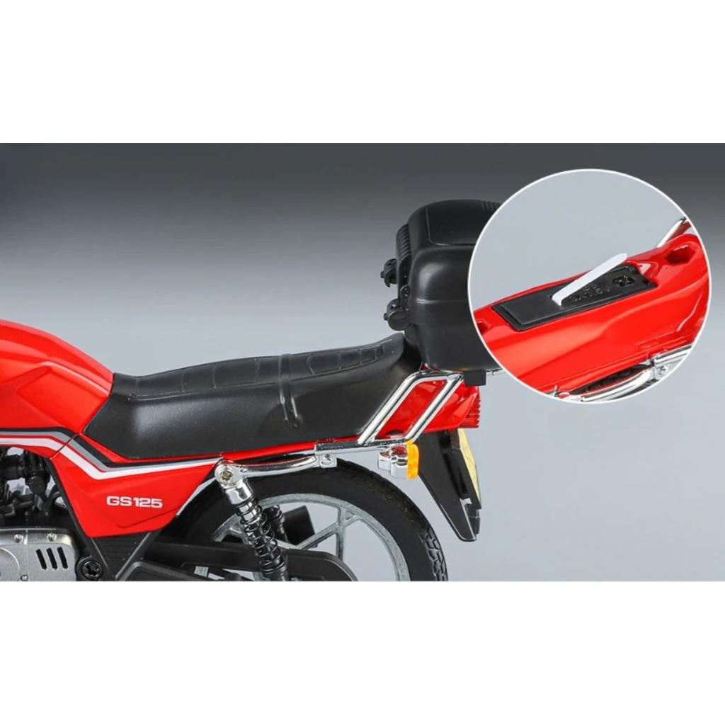 Simulation 1/12 SUZUKI GS125 Vintage Motorcycle Model Diecast Toy Vehicle with Sound and Light Hobby Collections Home Decor