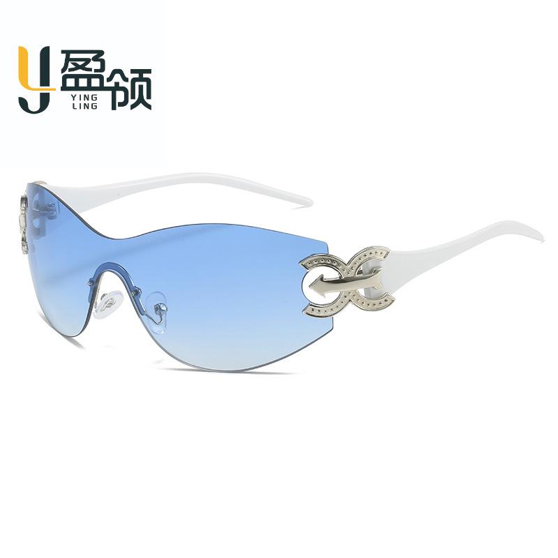 Anti-radiation Internet celebrity sunglasses female, stage performance new retro sunglasses, travel glasses