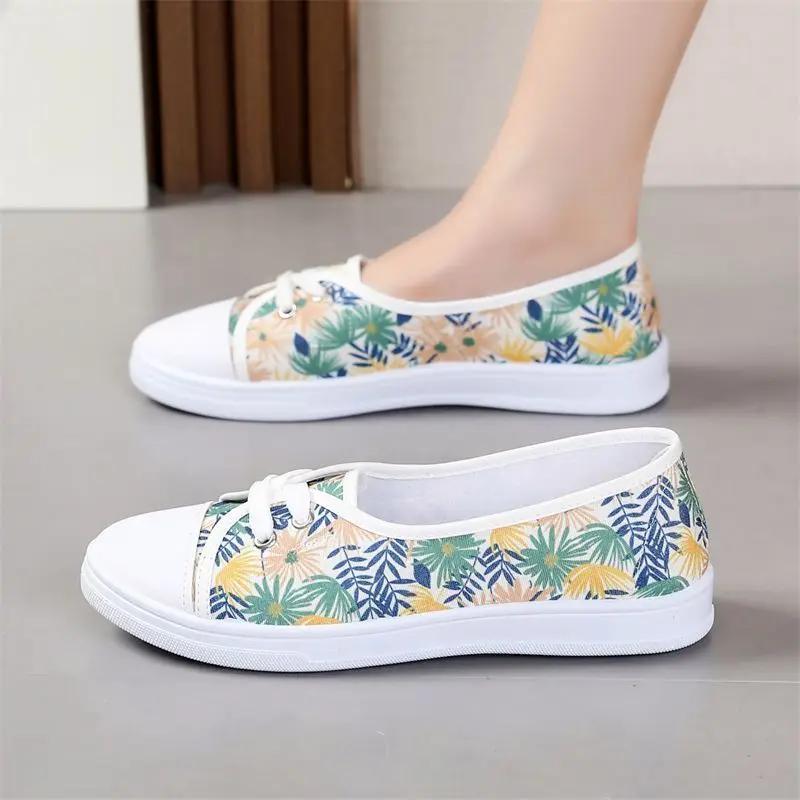 Fashion New Arrival 2025 In Flat Slip On Shoes for Women Offers 39 Deals High Quality Designer Luxury Walking Trends Woman Footwear Sale