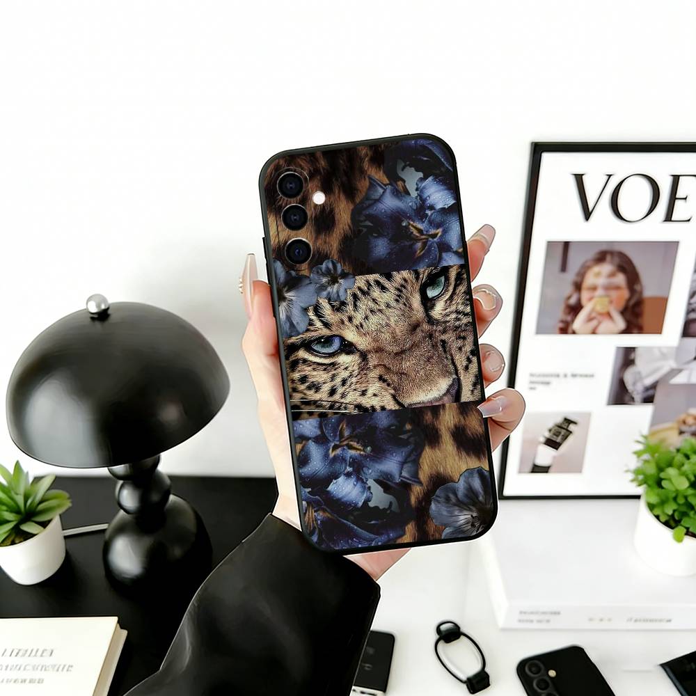 

Fashion leopard print Phone Case For Samsung Galaxy A73,A72,A71,A70,A53,A52,A51,Soft Silicone Black Cover Samsung a51 4g