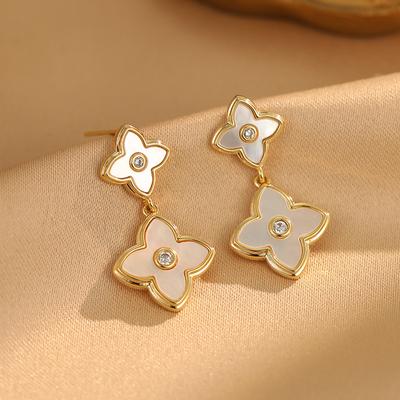 2024 Elegant Shell Four-leaf Flower Earrings S925 Silver Needle High-end Unique Design Fashionable and Versatile Earrings