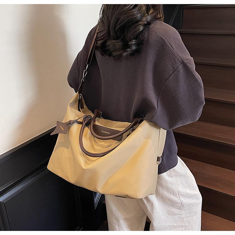 Women's Large Capacity Waterproof Duffle Bag for Short Business Trips - Attachable To Suitcase, High-End Carry-On.