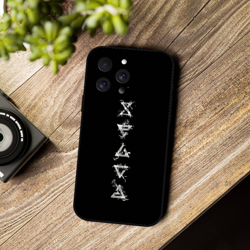 Game The R-Witcher Phone Case For Iphone 16 15 11 13 14 Pro Max 7 8 Plus X Xr Xs Max 12mini Black Shell Cover Case