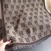 Accessoires – Écharpes et foulards