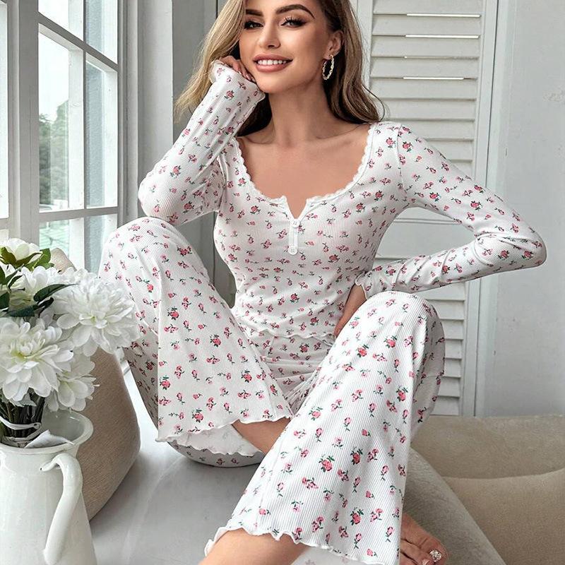 Long-sleeved trousers with small floral print and rolled-edge casual pajamas and home clothes set