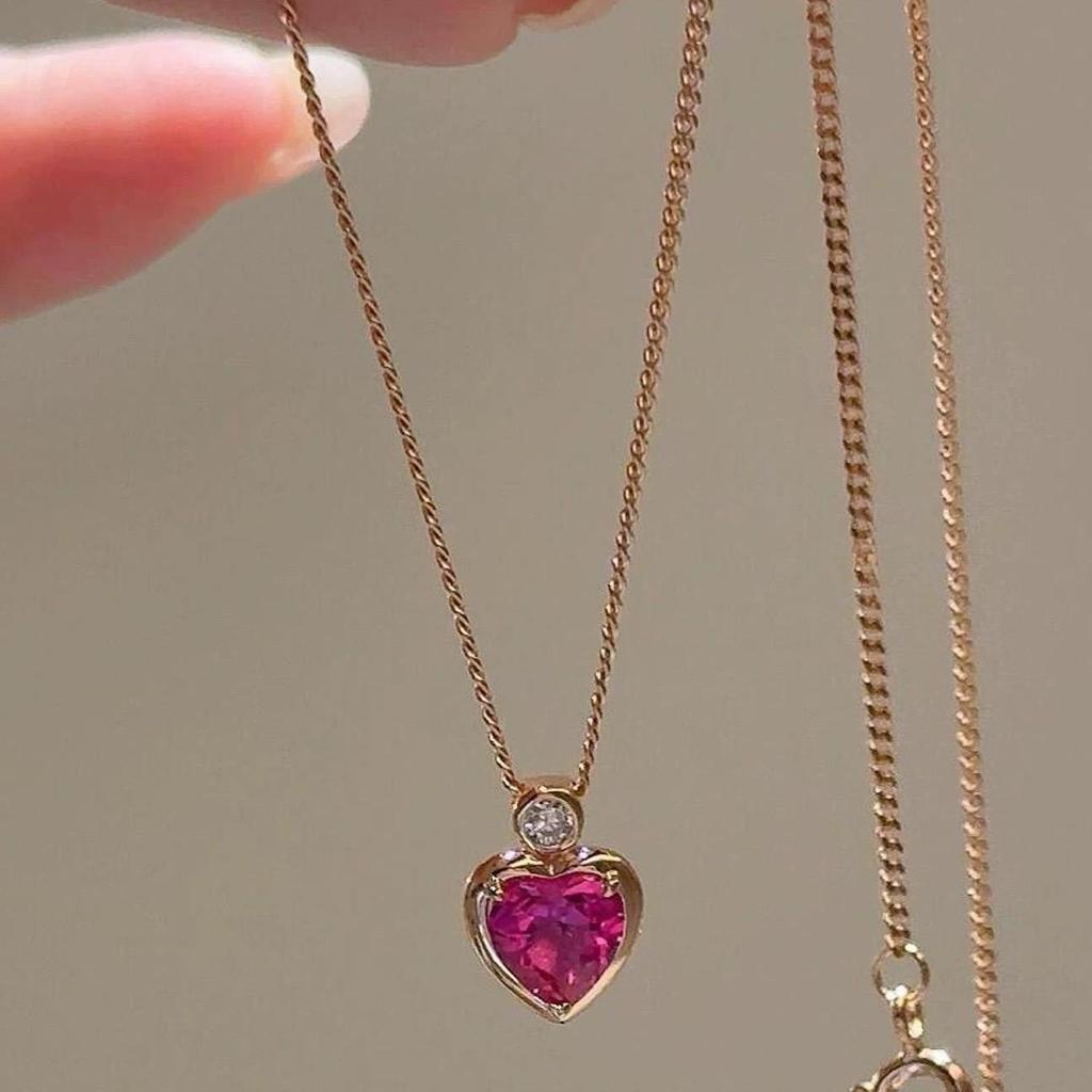 Jinruixi Pfirsichrosa Diamant Herz Halskette - Französischer leichter Luxus, Exquisites Retro-Design, Süße Schlüsselbein Mode.