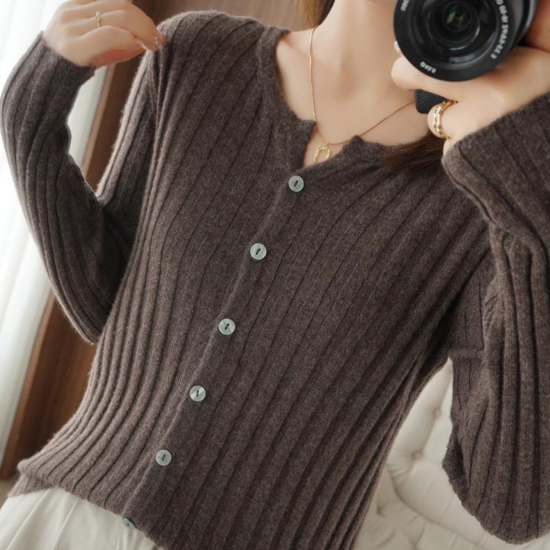 Solid Color Knitted Cardigan Women's Round Neck Casual Minimalist Style Sweater Cardigan Long Sleeved Autumn and Winter Short Cut Thin Knitted Jacket