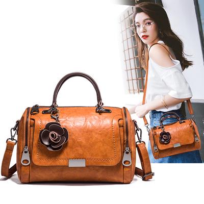 Bag Women Spring Easy To Wear Vintage One-shoulder Oblique Straddle Boston Pillow Handbag