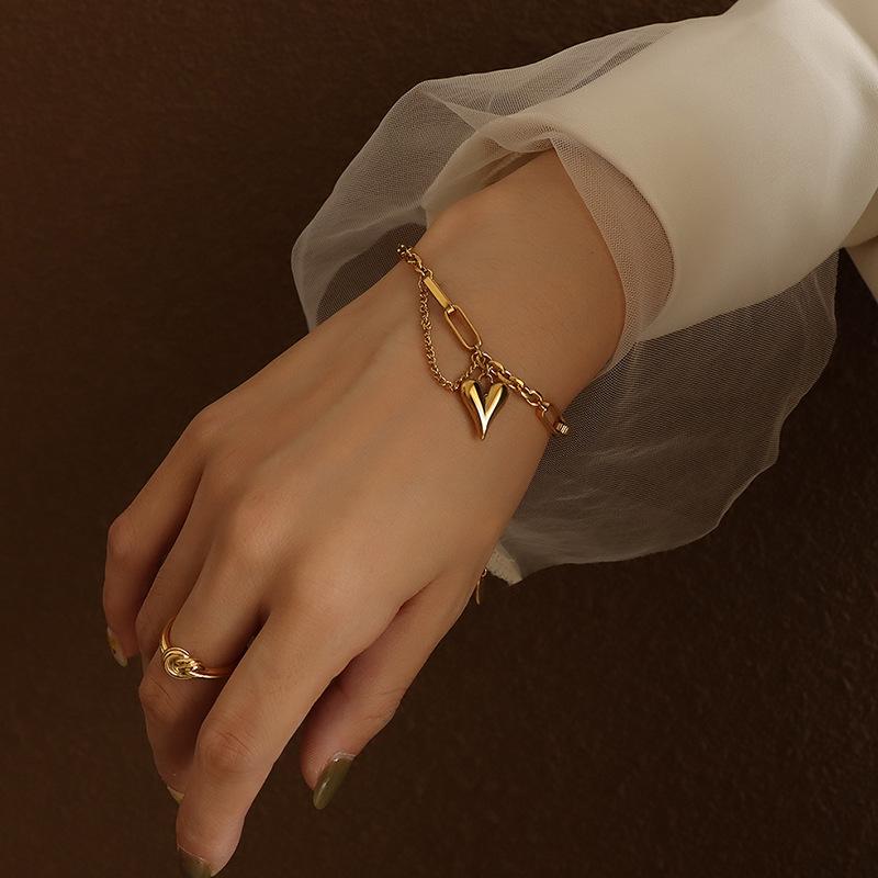Tassel Heart Pendant Minimalist 18k Gold Titanium Clavicle Necklace Set