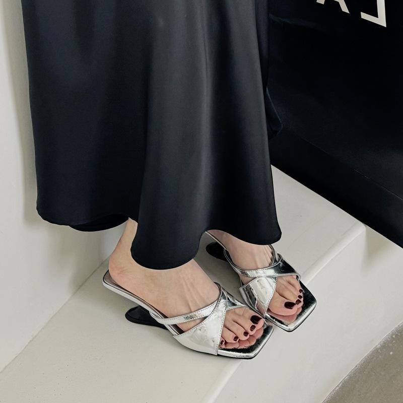 New Chinese style special-shaped slope heel open-toed cool slippers women's summer niche design square head high-heeled one-word shoes