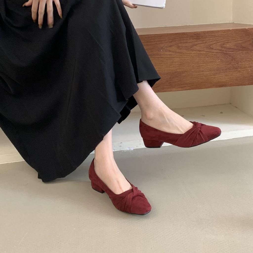 2025 new round head pleated bow suede light mouth short thick heel versatile OL fashion women's single shoes