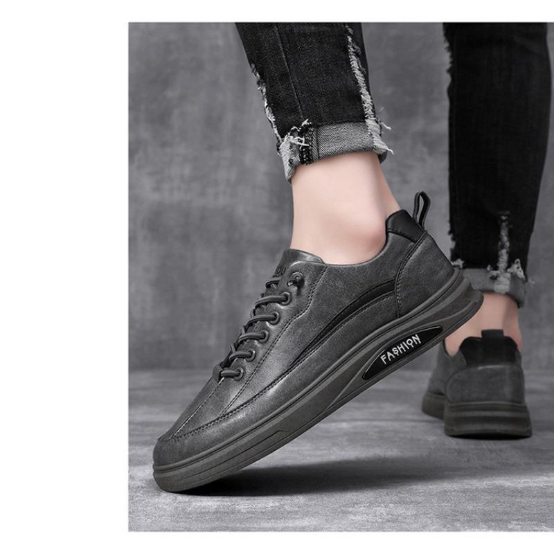 Men's Fall Breathable Waterproof Non-Slip Trendy Versatile Black Leather Casual Athletic Skate Shoes.