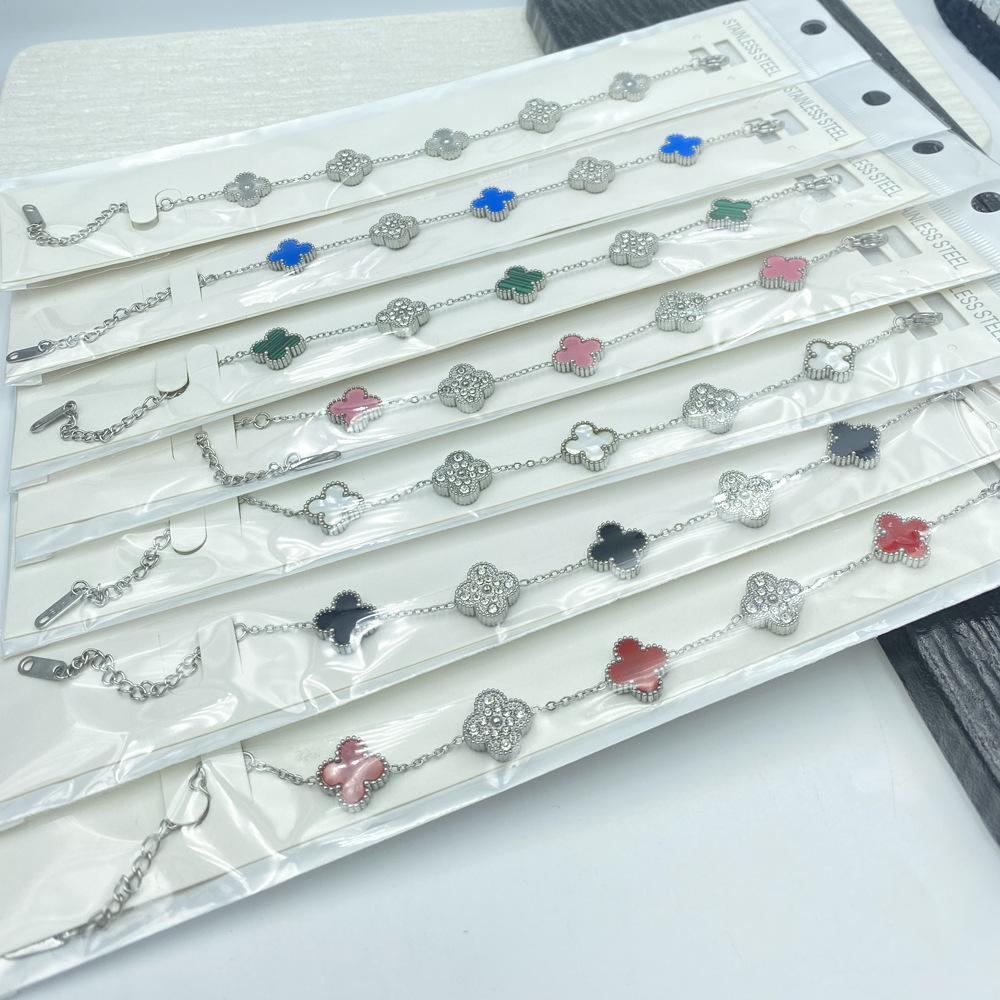 13MM Four Leaf Clover Bracelet Titanium Steel Four Leaf Clover Reversible Bracelet No Color Loss Titanium Steel Ladies Bracelet