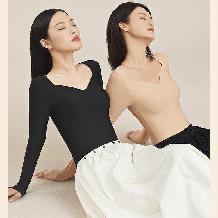 Herbal Style Seamless Hyaluronic Acid Inner Wear: Women's Invisible Skin-Beautifying Base Layer with Chest Pad - Warm Underwear for Autumn and Winter.