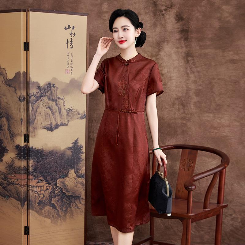Red Butterfly Fragrant Cloud Yarn New  Silk Dress Large Size Embroidered Mulberry Silk Skirt