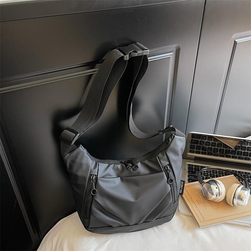 Women's Bag Commuter Crossbody Bag Shoulder Bag Large Capacity Dumpling Bag