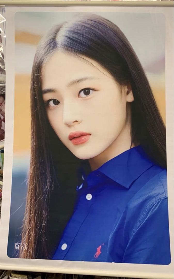 

[Б/У] Новые джинсы K.POP Minzy Tapestry Новые джинсы