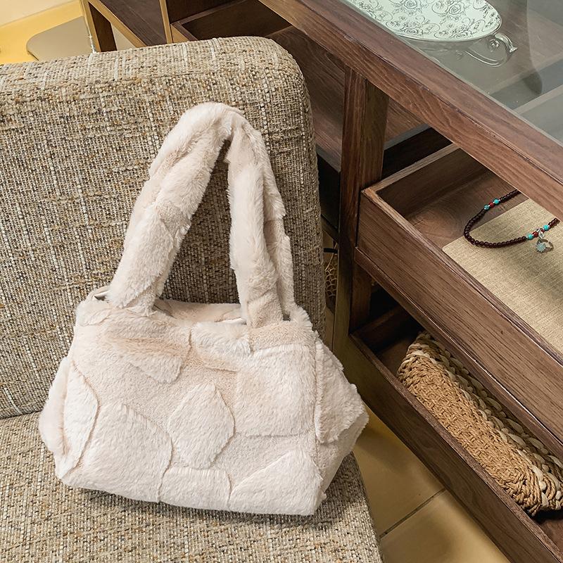 

Premium hair bag women s autumn and winter new casual plush shoulder bag commuter tote bag