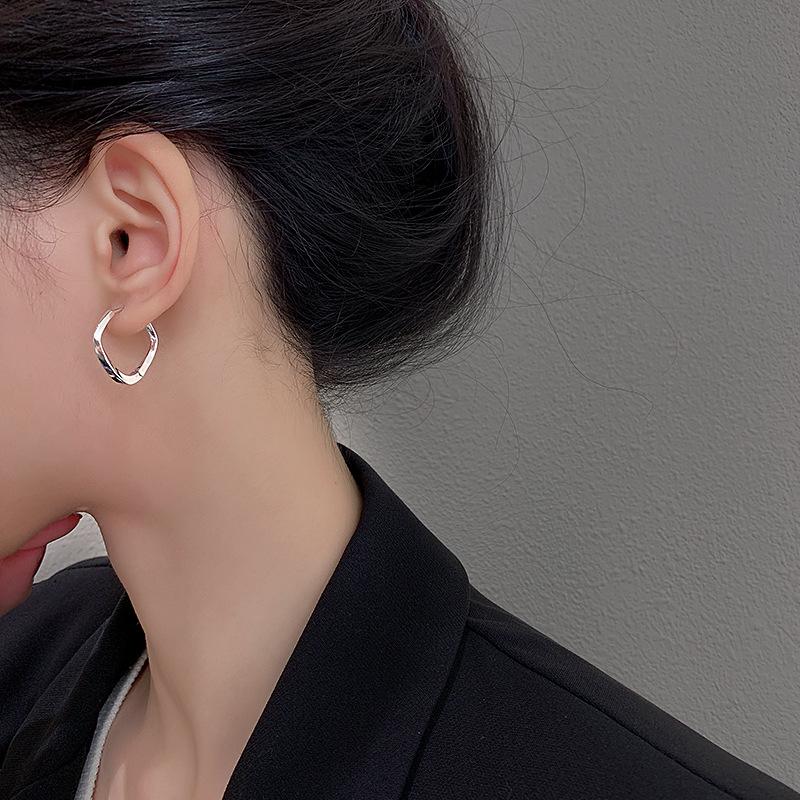 S925 Sterling Silver Gold Zircon Geometric Rhombus Hoop Earrings for Women Unique Vintage Stud Design Luxury серебряный