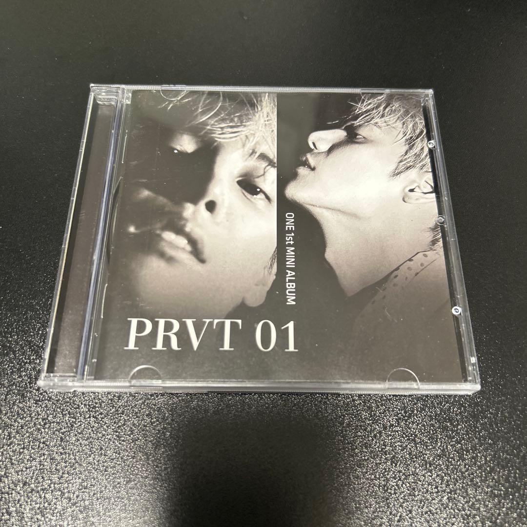 

[USED] ONE 1st Mini Album PRVT 01
