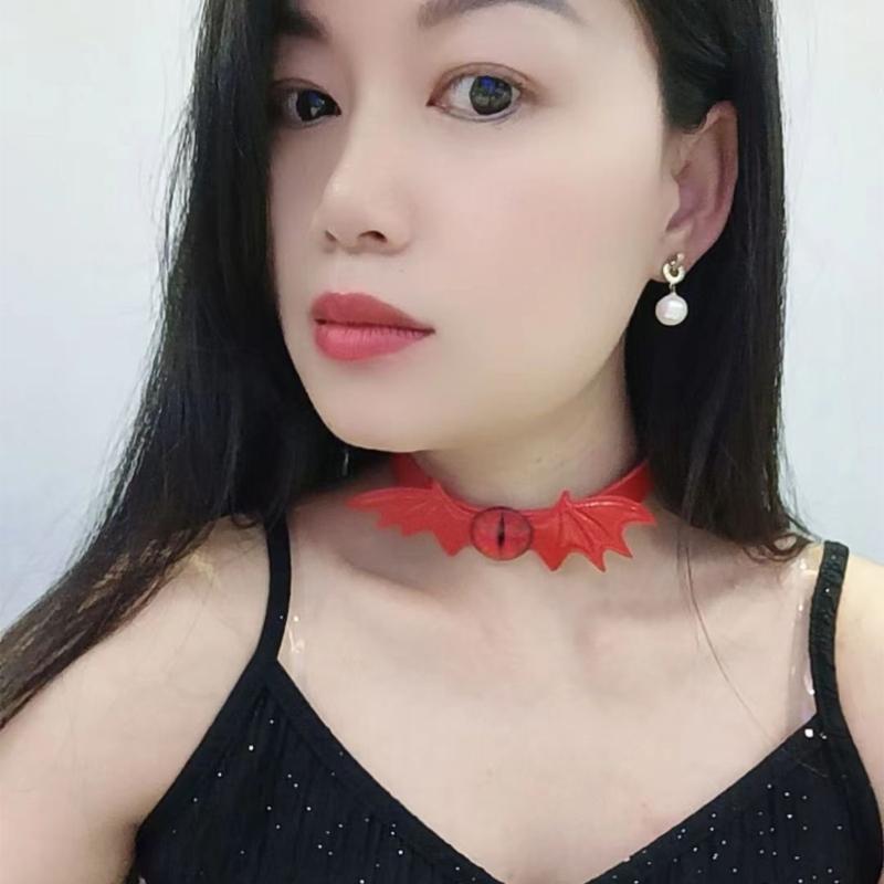Halloween Devil Bat Wing Choker Necklace, Leather Bat Choker, Leather Collar Necklace for Women Halloween Cosplay
