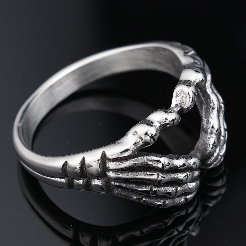 Personalized retro heart skull hand ring - stainless steel women's biker ring