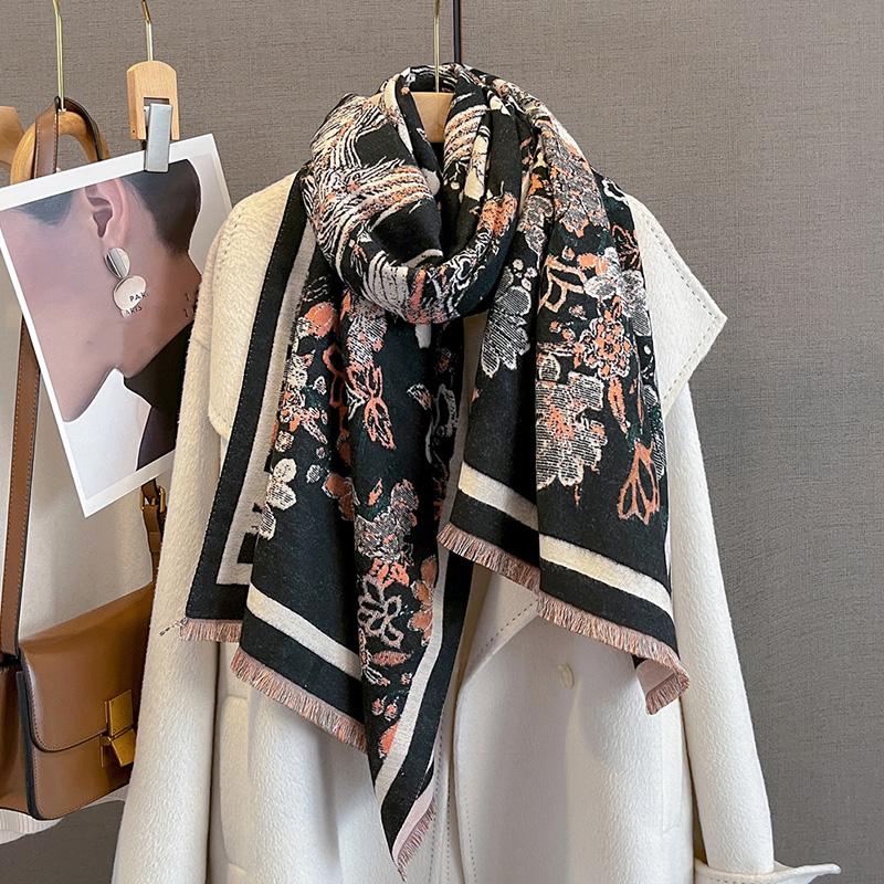 Designer Winter Warm Cashmere Scarves Women Floral Print Thicken Pashmina Shawl Elegant Lady Wool Poncho Windproof Pareo