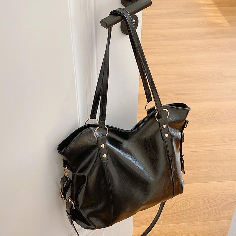 Fashionable Large Capacity Fashionable Retro Women S Shoulder Bag  Tote Bag