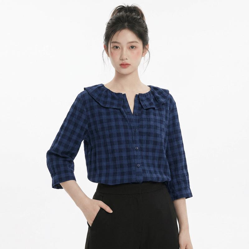La Chapelle Women s Navy Plaid V-Neck Blouse L