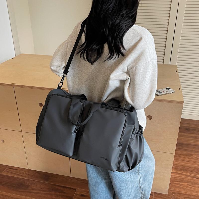 Men's and women's casual shoulder messenger bag fashion business trip handbag large capacity travel bag